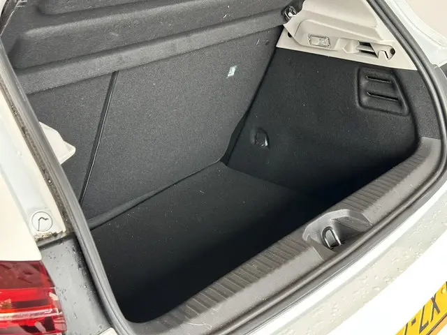 Renault Clio 1.0 TCe Intens 2021 Benzine 9