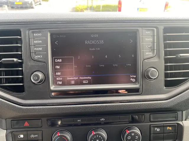 Volkswagen Crafter 30 2.0 TDI L3H3 Highline 2017 Diesel 21