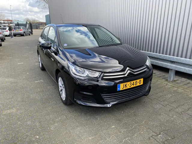 Citroën C4 1.2 PureTech Shine 2015 Benzine 14