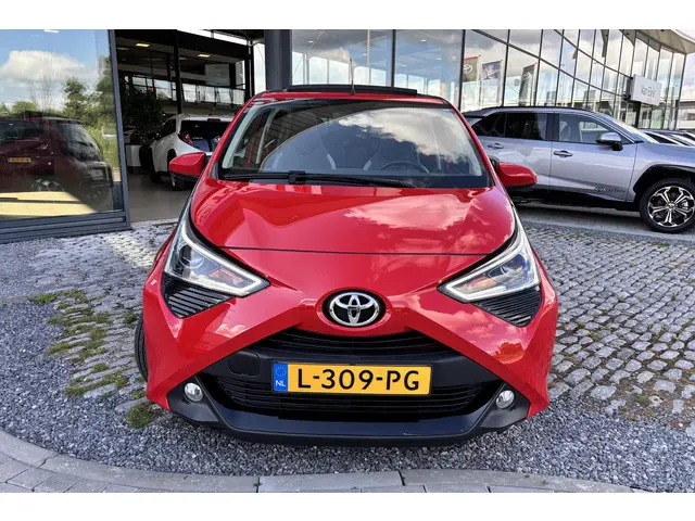 Toyota Aygo 1.0 VVT-i x-joy cabrio 2021 Benzine 3