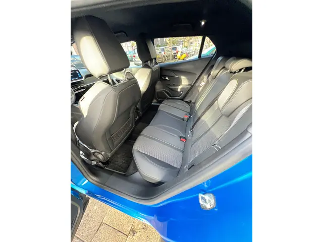 Peugeot 2008 1.2 PureTech GT-Line 2020 Benzine 6