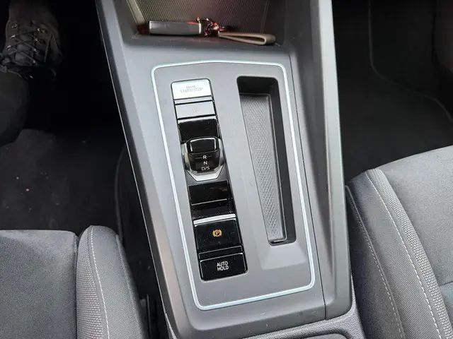 Volkswagen Golf 1.4 eHybrid GTE 2022 Hybride Benzine 32