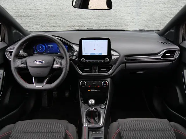 Ford Puma 1.0 HYBRID ST-LINE/ WINTER PACK/ 2022 Benzine 4