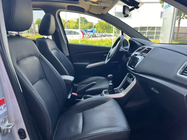 Suzuki S-Cross 1.4 Boosterjet Stijl 2019 Benzine 27