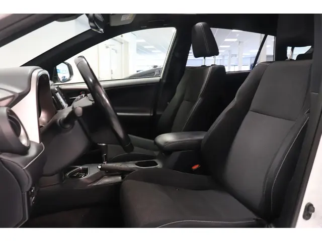 Toyota RAV4 2.5 Hybrid AWD Business 2018 Hybride Benzine 7