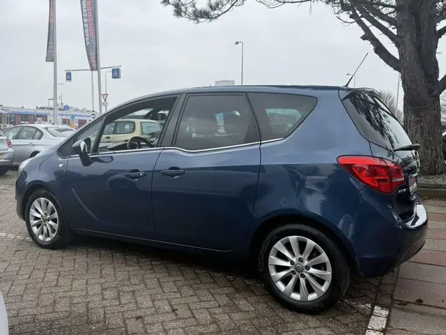 Opel Meriva 1.4 Turbo Cosmo is prima staat 2015 Benzine 12