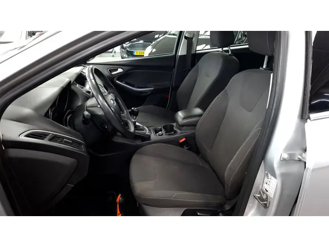 Ford Focus Wagon 1.0 EcoBoost Titanium 2013 Benzine 10