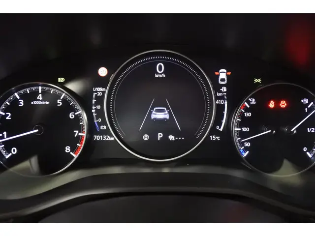 Mazda 3 2.0 X 180pk AWD Automaat Luxury 2019 Benzine 3