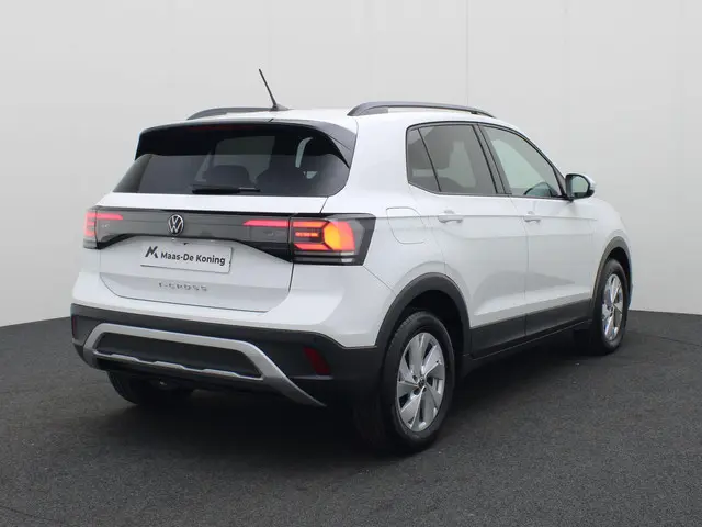 Volkswagen T-Cross 2