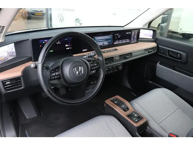 Honda e ADVANCE 17" *6.192KM* 2022 Elektrisch 23