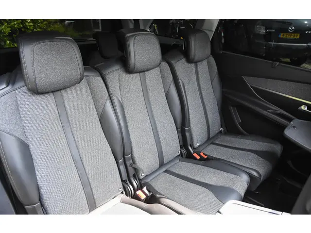 Peugeot 5008 1.6 GT PureTech Active 2017 Benzine 21