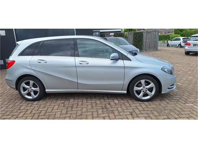 Mercedes-Benz B-Klasse 3