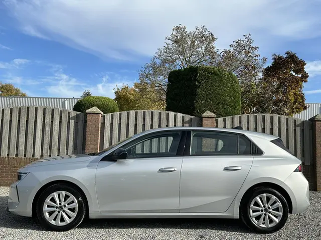 Opel Astra 1.2 Edition 2022 Benzine 3