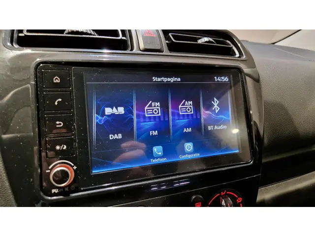 Mitsubishi Space Star 1.2 Connect+ 2024 Benzine 10