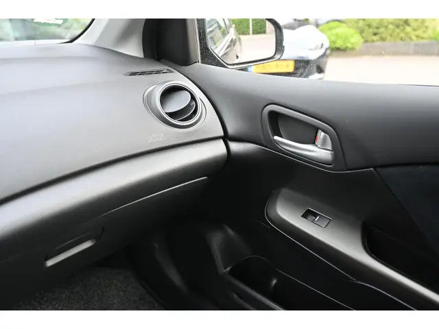 Honda Civic 1.8 GT 2012 Benzine 31