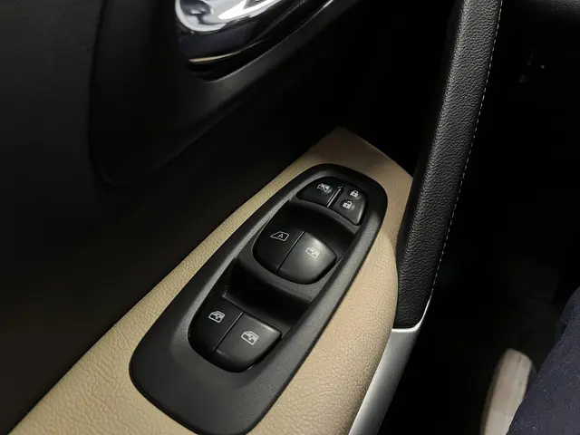 Renault Kadjar 1.2 TCe Bose 2018 Benzine 23