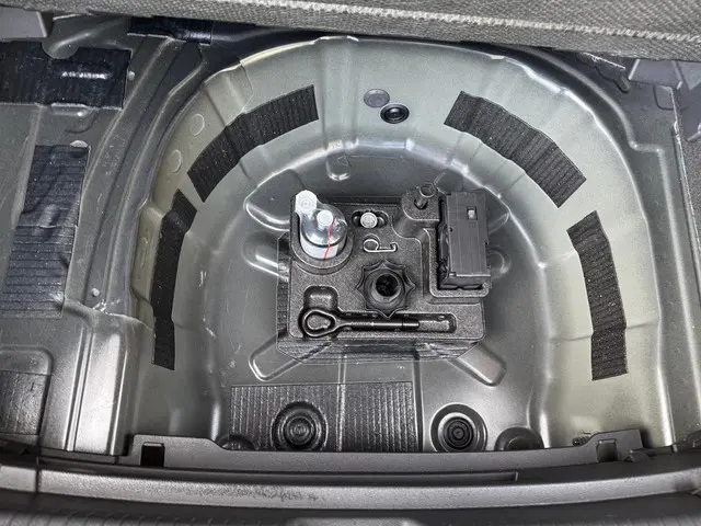 Volkswagen Polo 1.0 TSI Life 2023 Benzine 34