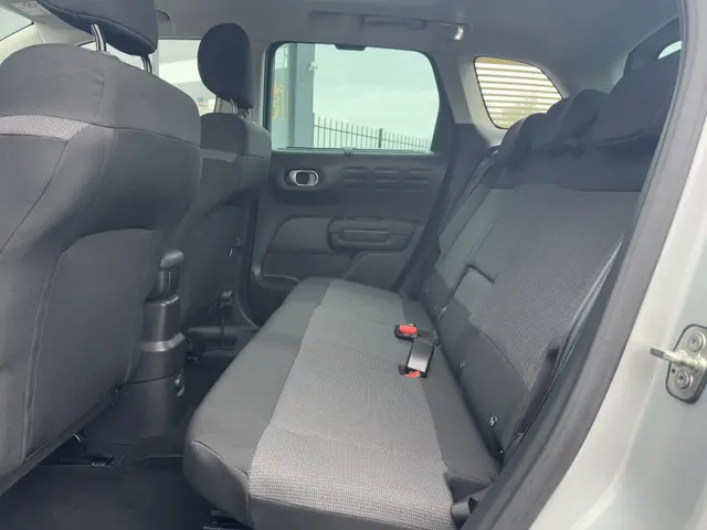Citroën C3 Aircross 1.2 PureTech S&S Shine 2018 Benzine 11