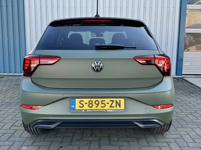 Volkswagen Polo 1.0 TSI Gree Wrap / Zwart met. 2023 Benzine 7