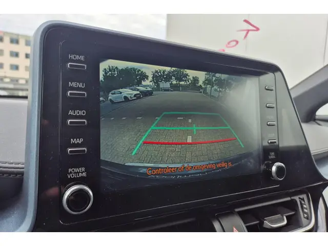 Toyota C-HR 1.8 Hybrid Dynamic 2021 Hybride Benzine 19