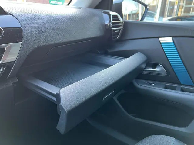 Citroën ë-C4 Shine 50 kWh 2021 Elektrisch 23