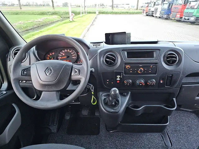 Renault Master 2.3 2018 Diesel 8