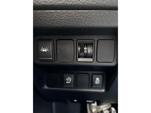 Nissan QASHQAI 1.2 N-Connecta 2017 Benzine 17