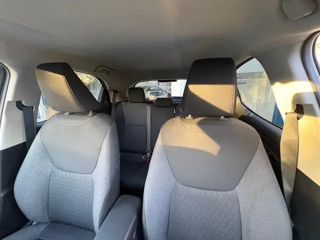 Toyota Yaris 1.5 Hybrid Dynamic 2022 Hybride Benzine 13