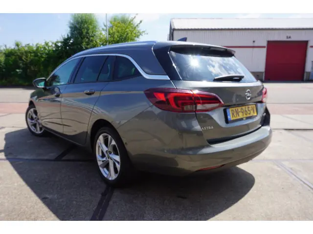 Opel Astra Sports Tourer 1.4 Innovation 2018 Benzine 25