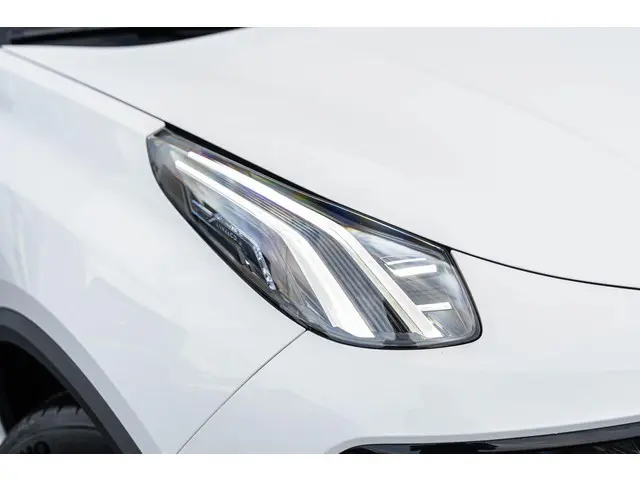 Lynk & Co 01 1.5 Core 2025 Hybride Benzine 32