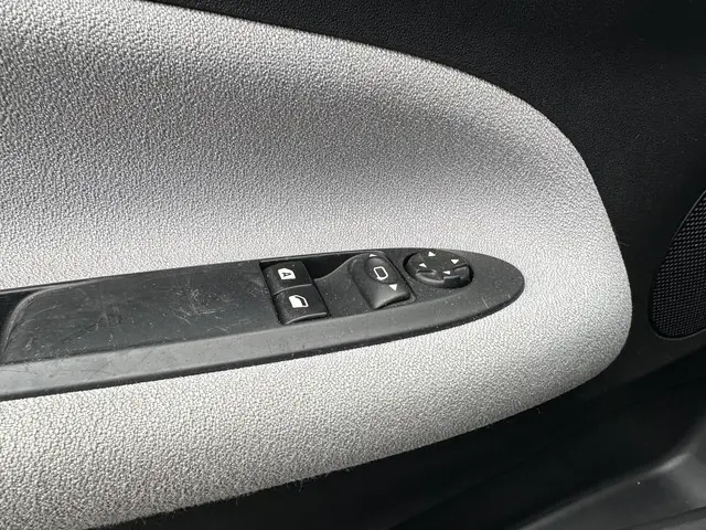 Citroën DS3 1.2 PureTech So Chic 2015 Benzine 22