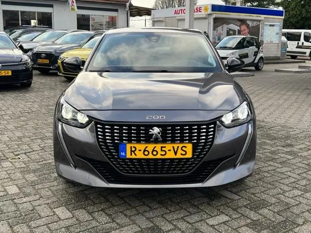 Peugeot 208 1.2 PureTech Allure 2022 Benzine 11