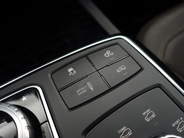 Mercedes-Benz GLE Coupé AMG 63 S 4MATIC 2017 Benzine 16