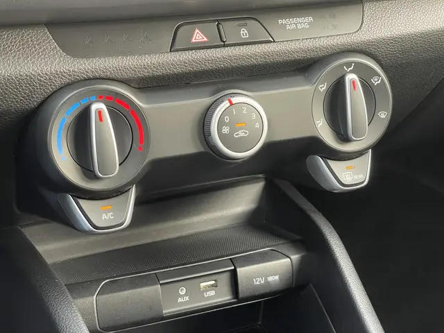 Kia Rio 1.0 TGDI ComfortPlusLine Navigator 2018 Benzine 18