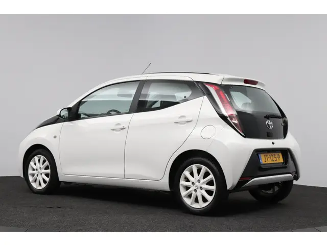 Toyota Aygo 1.0 VVT-i x-wave 2016 Benzine 33