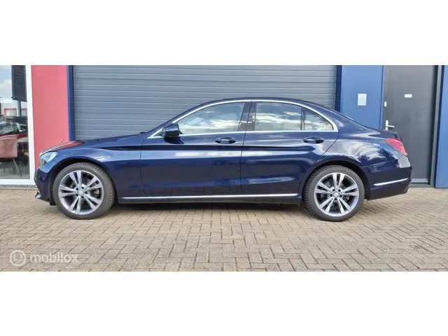 Mercedes-Benz C-Klasse 180 Led,Trekhaak,92dkm! 2017 Benzine 6