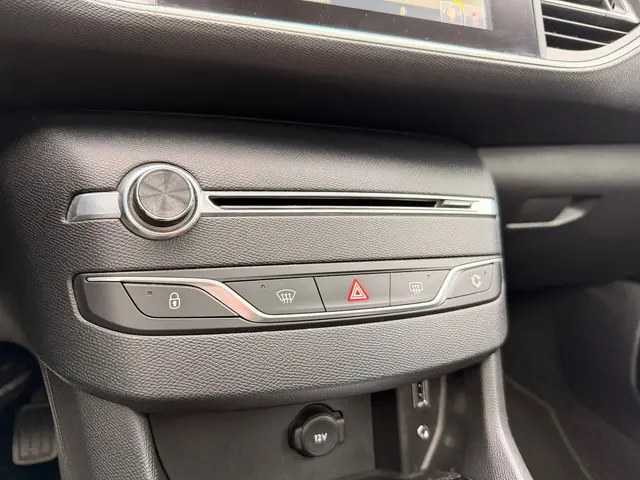 Peugeot 308 1.2 PureTech Style|Nap|Pano|Pdc 2015 Benzine 12