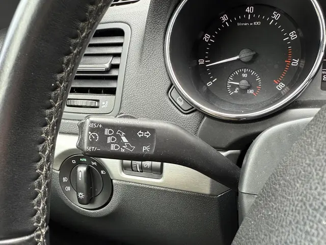 Škoda Yeti 1.2 TSI Elegance DSG 2013 Benzine 14