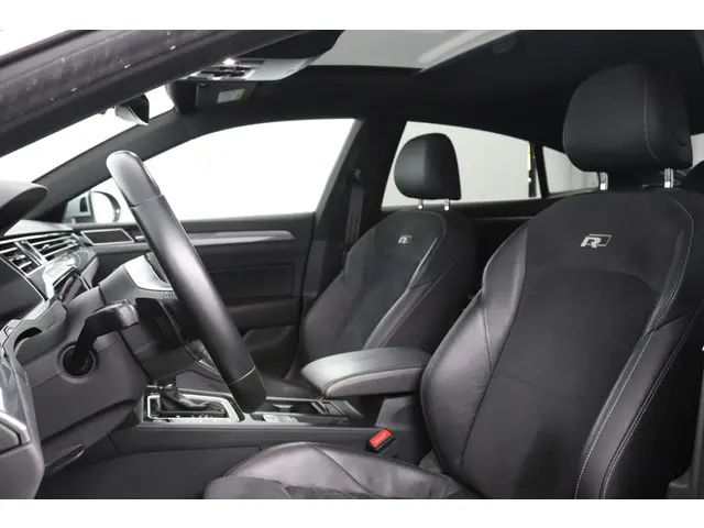 Volkswagen Arteon 1.5 TSI Business R 2019 Benzine 12