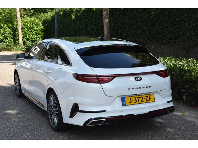 Kia ProCeed 1.4 T-GDI GT-PlusLine 2020 Benzine 5