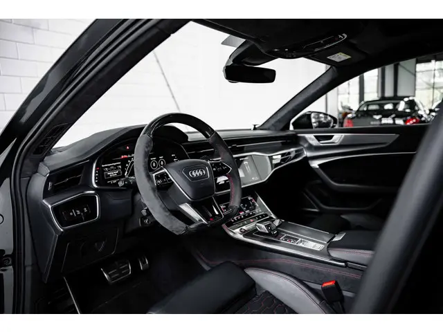 Audi RS6 Avant 2021 Benzine 26