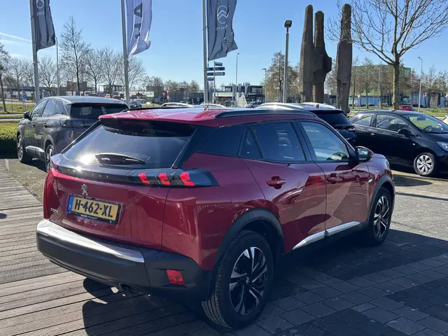 Peugeot 2008 1.2 PureTech Allure 2020 Benzine 5