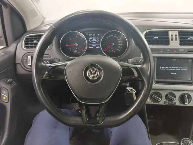 Volkswagen Polo 1.4 TDI BlueMotion // Euro 6 2014 Diesel 8
