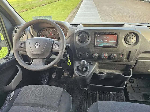 Renault Master 2.3DCI 2017 Diesel 8