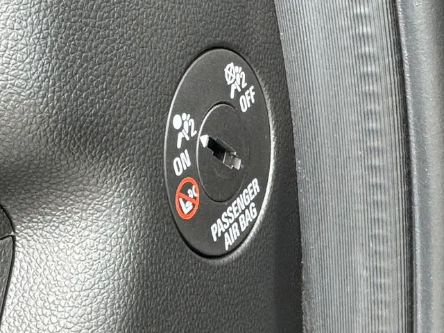 Opel KARL 1.0 Rocks Online Edition 2019 Benzine 32