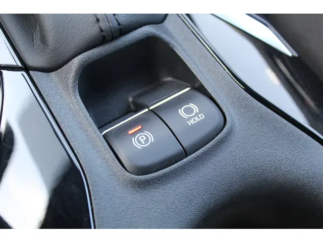 Toyota Corolla 1.8 Hybrid Active 2021 Hybride Benzine 23