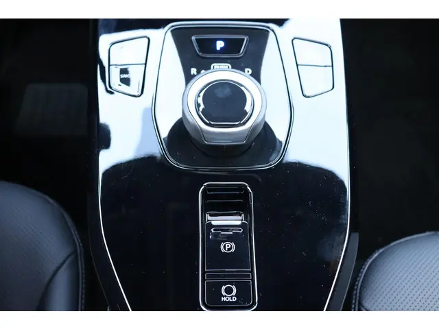 Toyota Urban Cruiser Executive 61 kWh, 2026 Elektrisch 25