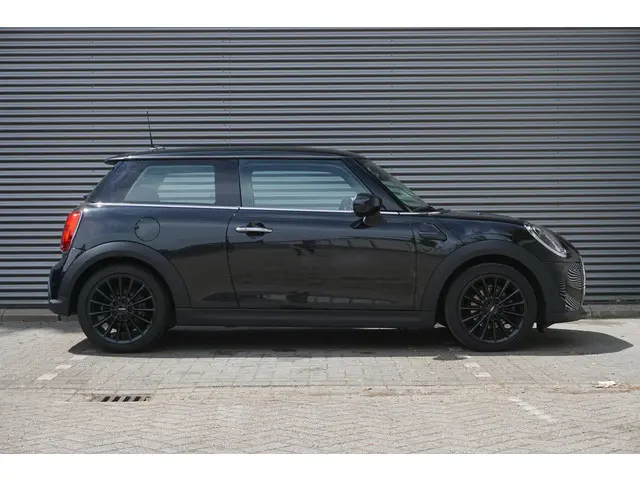 MINI 3-Deurs Cooper C 2022 Benzine 4