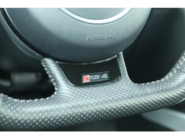 Audi RS4 AVANT 4.2 V8 FSI QUATTRO AUT. 2013 Benzine 24