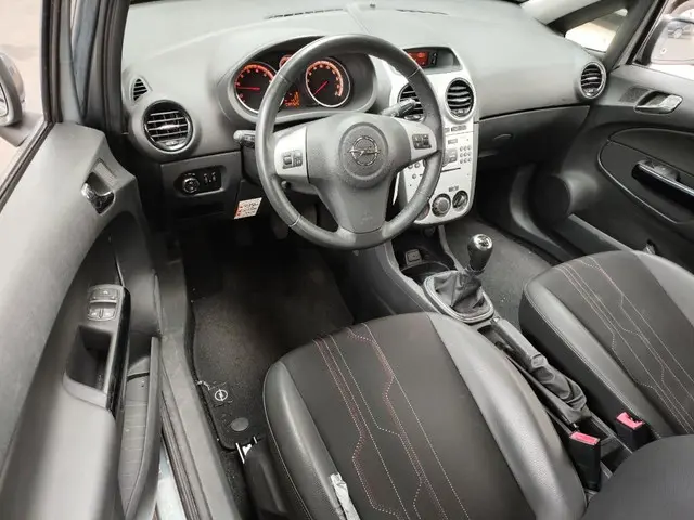 Opel Corsa 1.2-16V Anniversary Edition 2012 Benzine 11